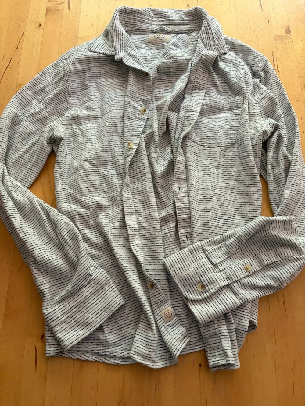 Marine Layer casual shirt - Picture 1 of 4